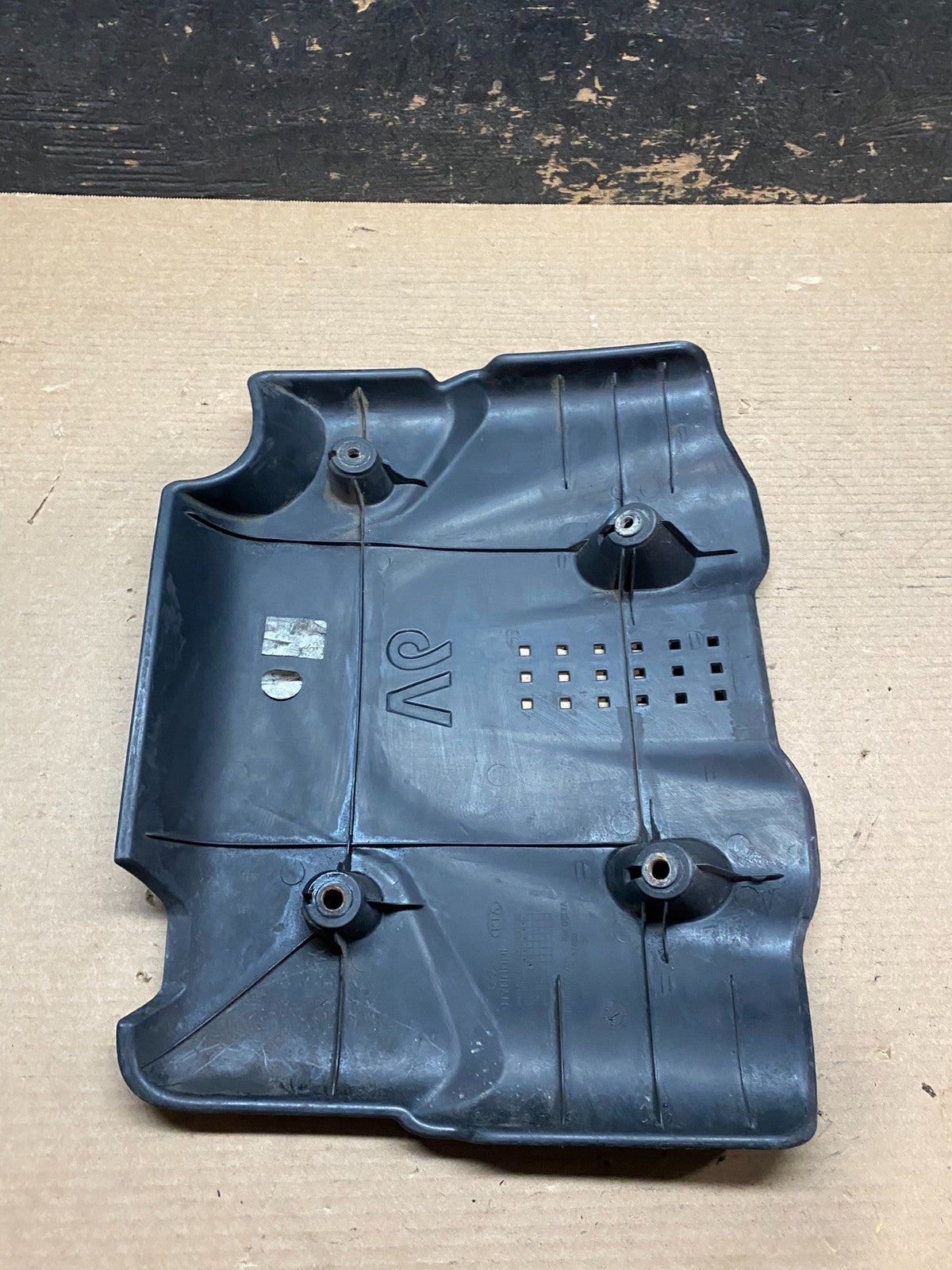 2008 - 2010 Hyundai Tucson Kia Sportage Engine Motor Cover V7039 DG7