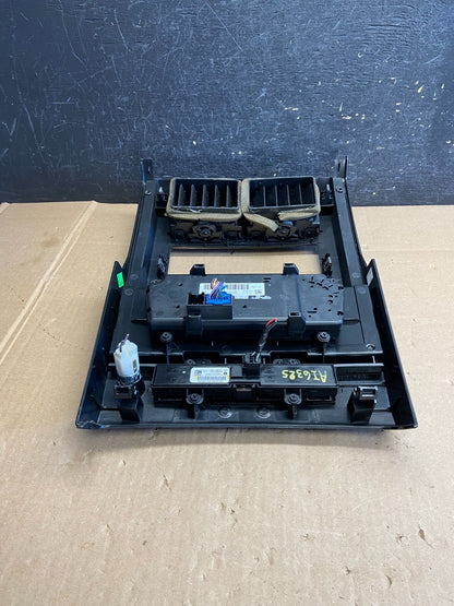2008 to 2012 Jeep Liberty Dash Climate Temperature Control Radio Bezel AI6325 DW3