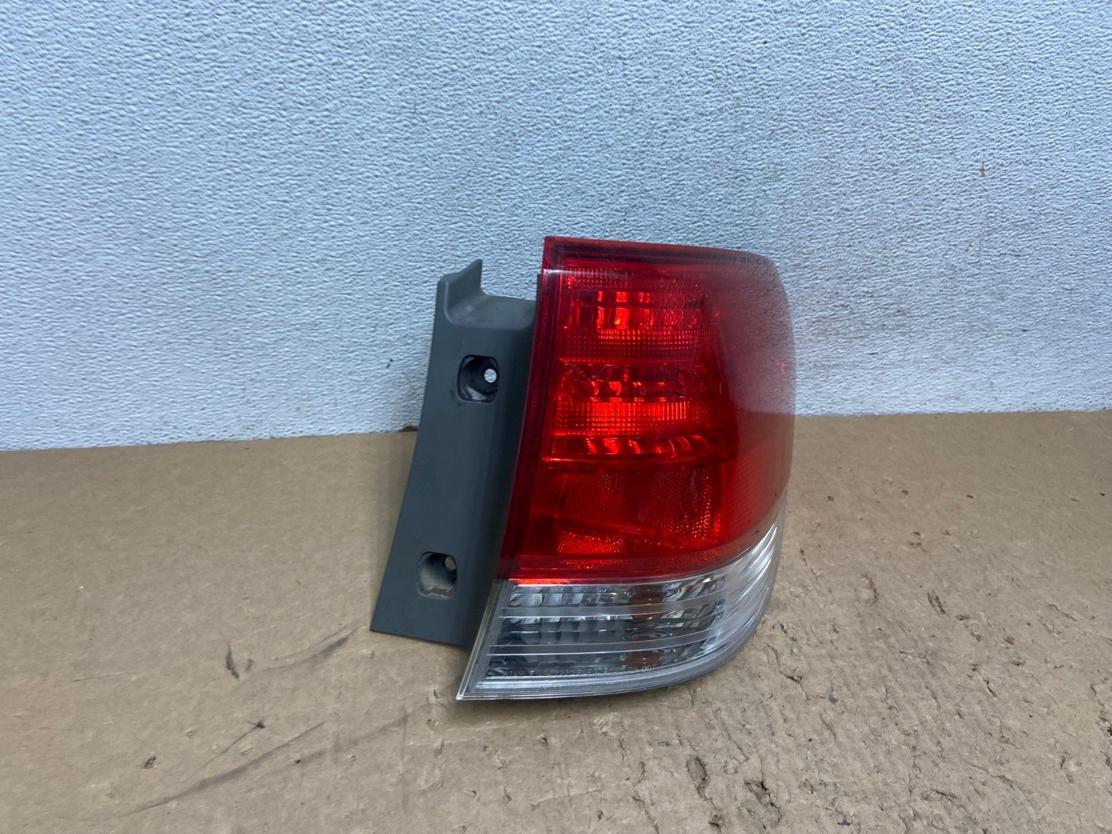 2008 2009 2010 Honda Odyssey Right Passenger Side Tail Light AG1398 LK2