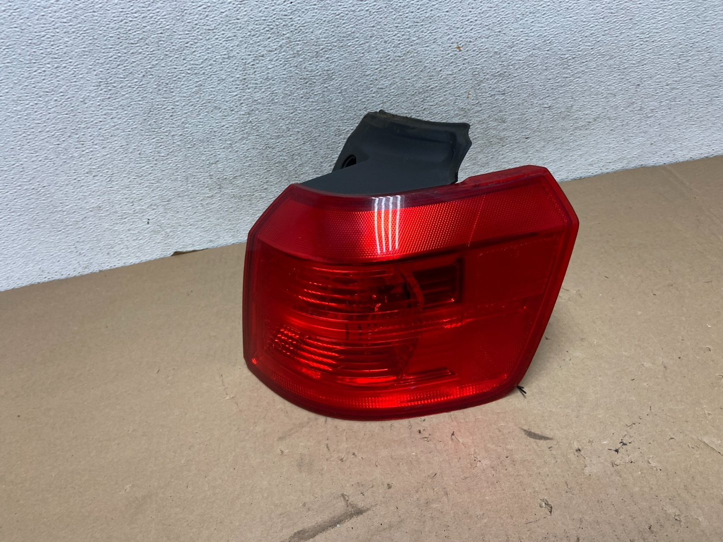 2010 to 2017 GMC Terrain Halogen Right Passenger Rh Side Tail Light AG3411 PS0