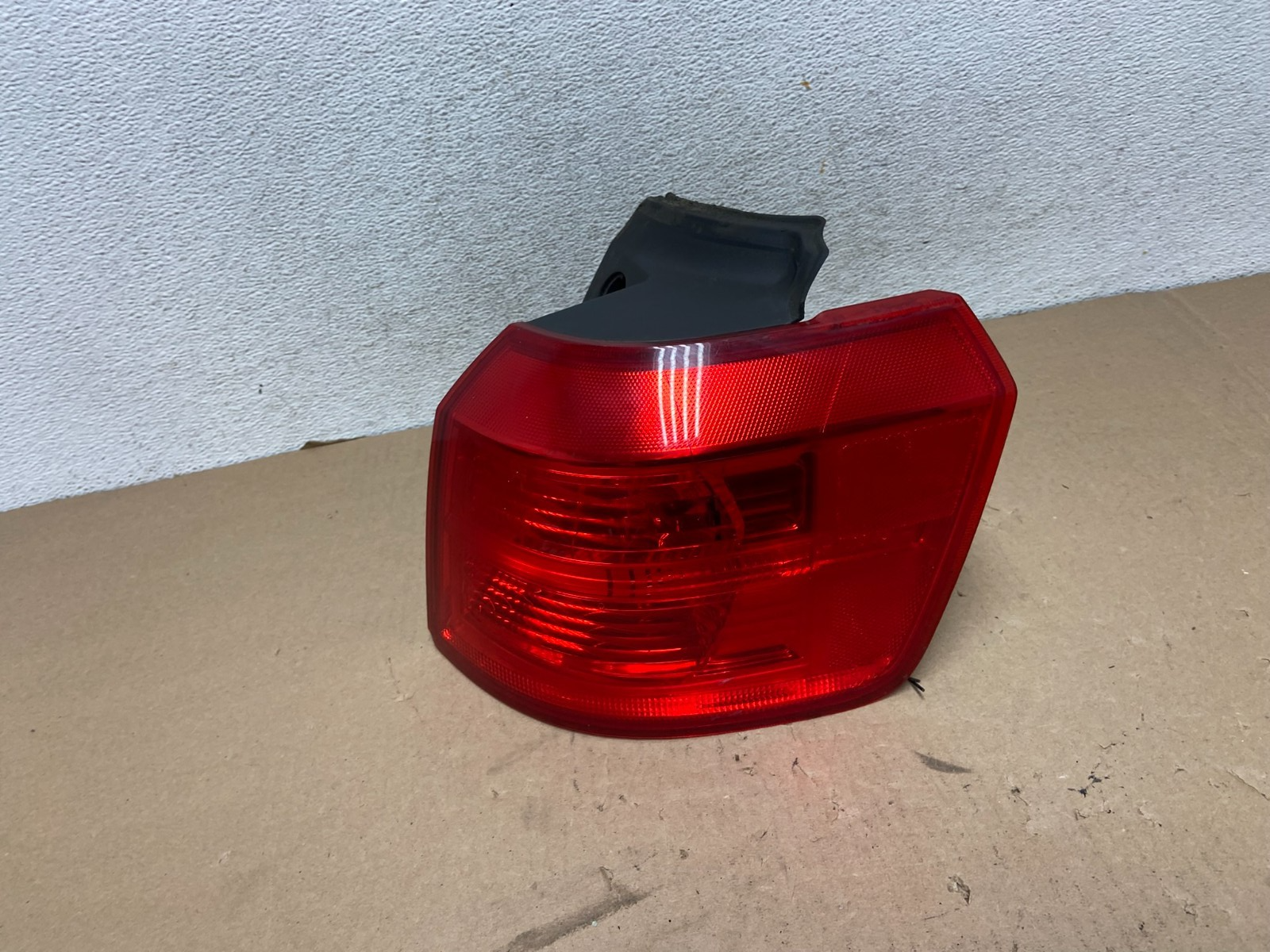 2010 to 2017 GMC Terrain Halogen Right Passenger Rh Side Tail Light AG3411 PS0