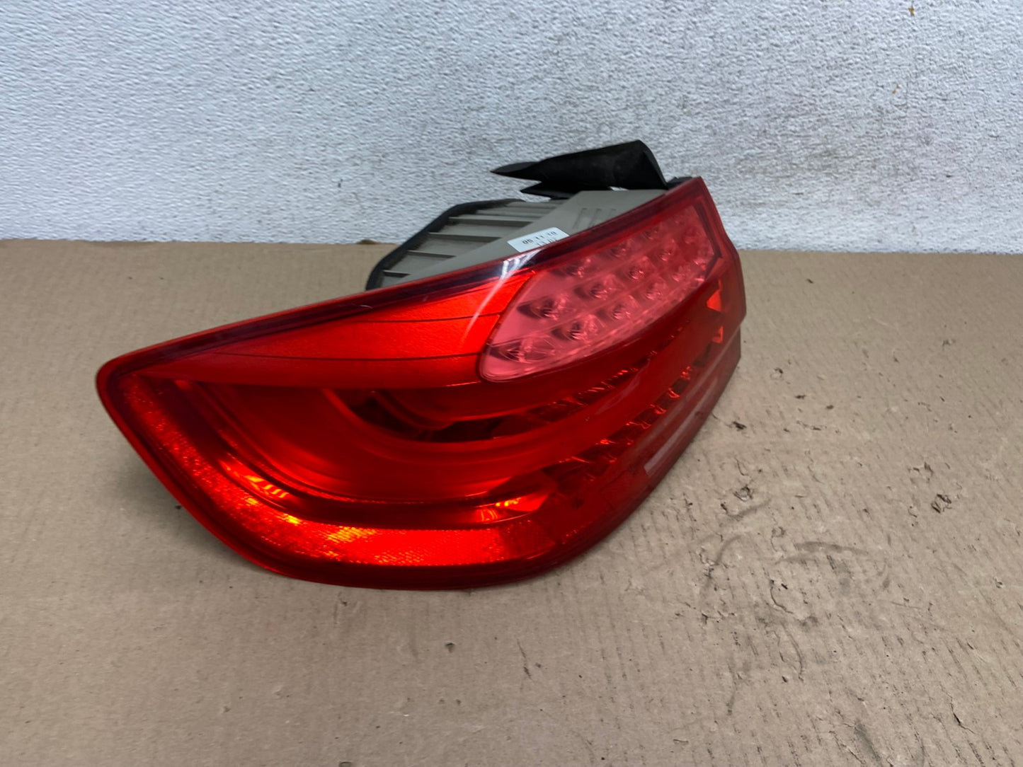 2011 - 2013 BMW 3 Coupe 328i 335i M3 E92 Left Driver Tail Light AG5946 LK2