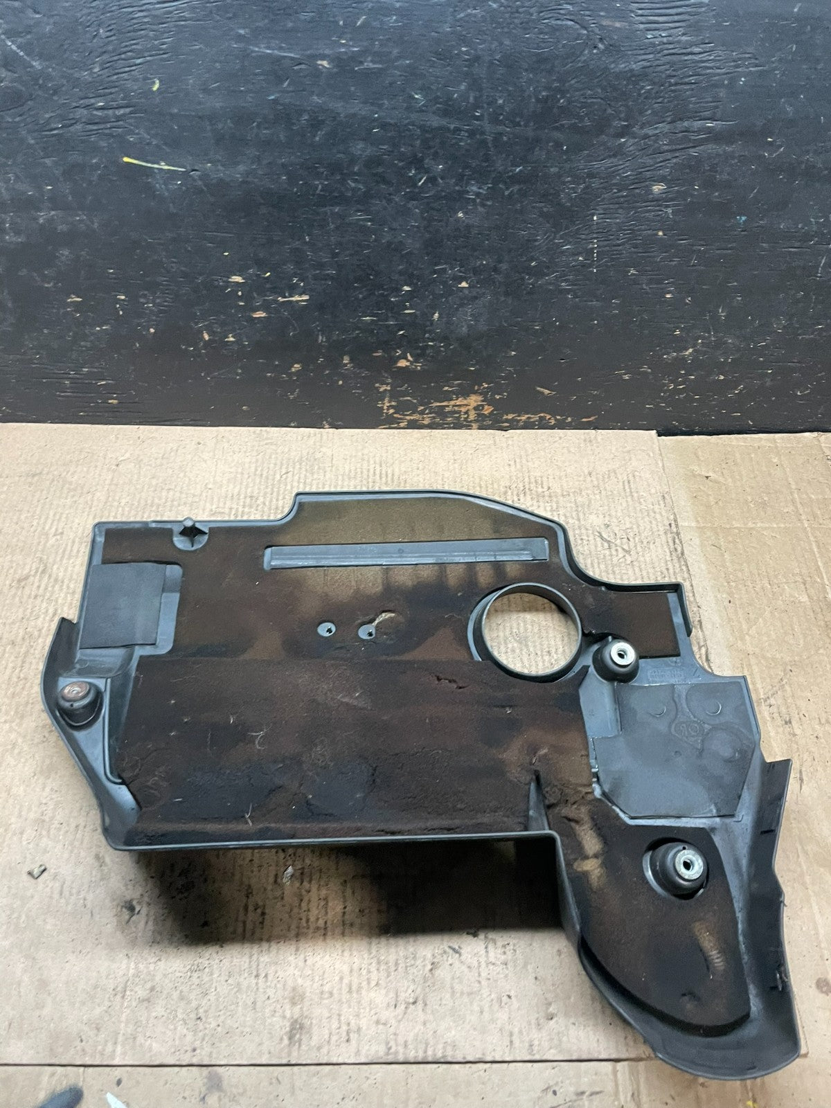 2007 to 2013 Nissan Altima 2.5 L Engine Cover t0268 DG5