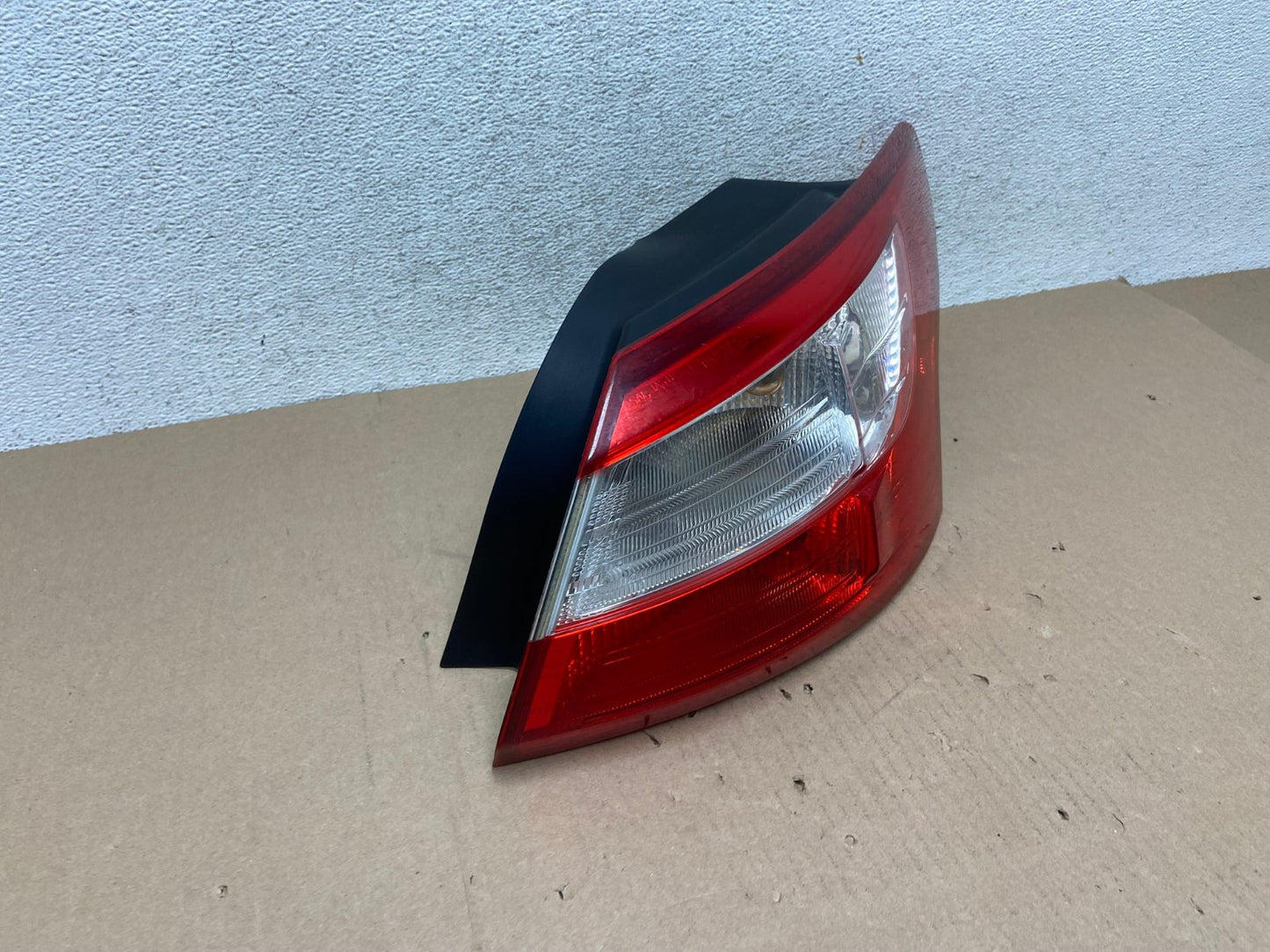 2012 2013 2014 Ford Focus Sedan Right Passenger Rh Side Tail Light AG6653 LK2
