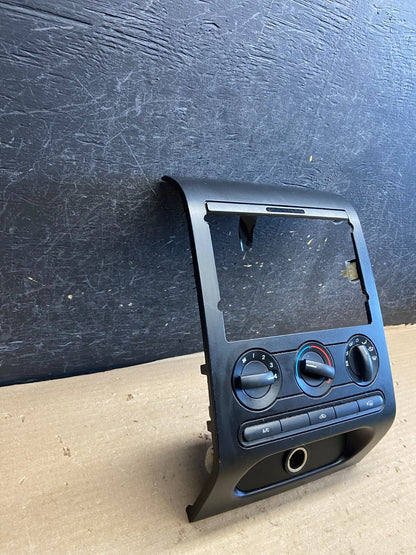 2004 to 2008 Ford F150 Radio Climate Dash Bezel Surround Black AH5264 DG1