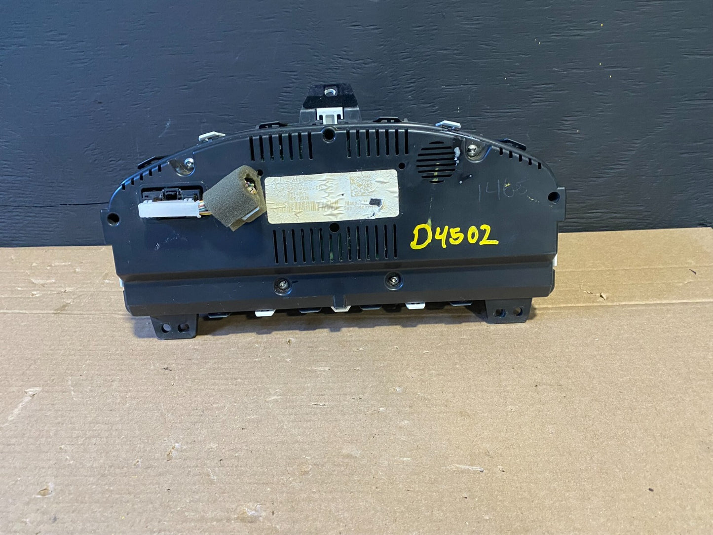 2011 2012 Lincoln MKZ Speedometer Cluster Gauge OEM D45025