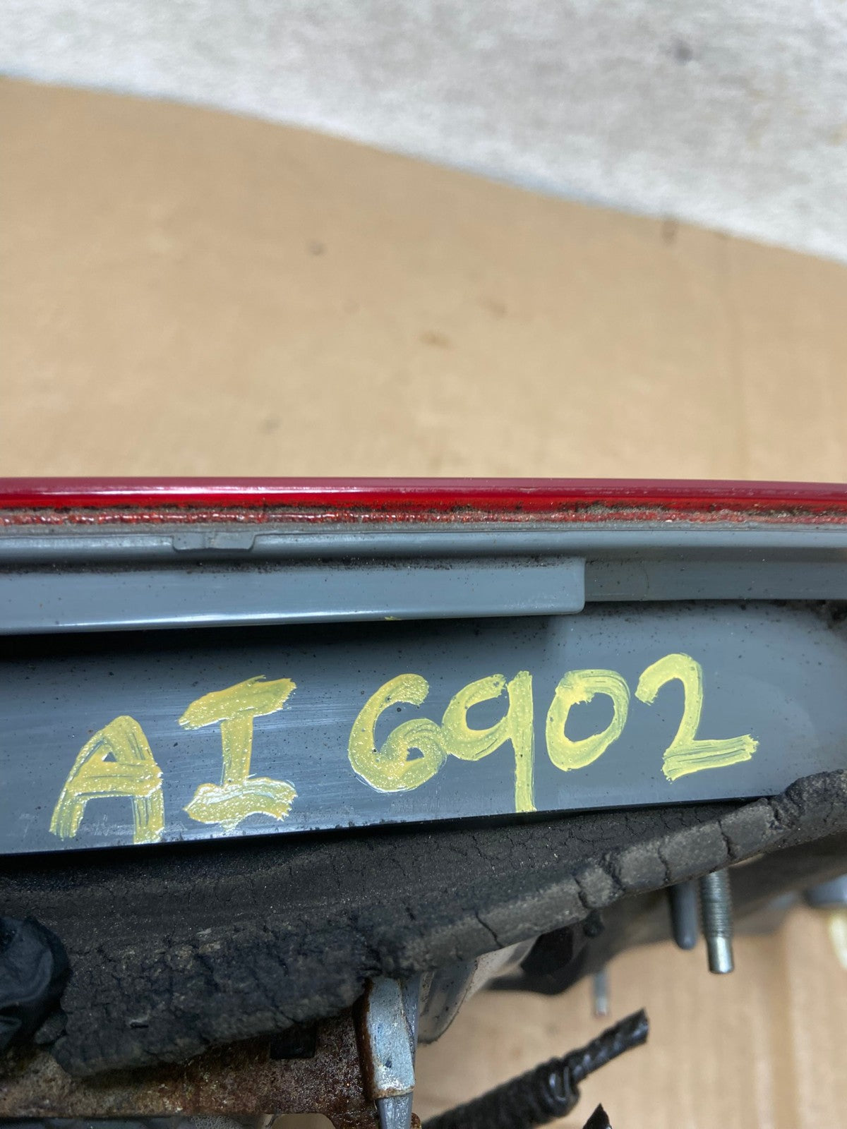 2005 2006 2007 Honda Odyssey Inner Right Passenger RH Tail Light AI6902 LK7