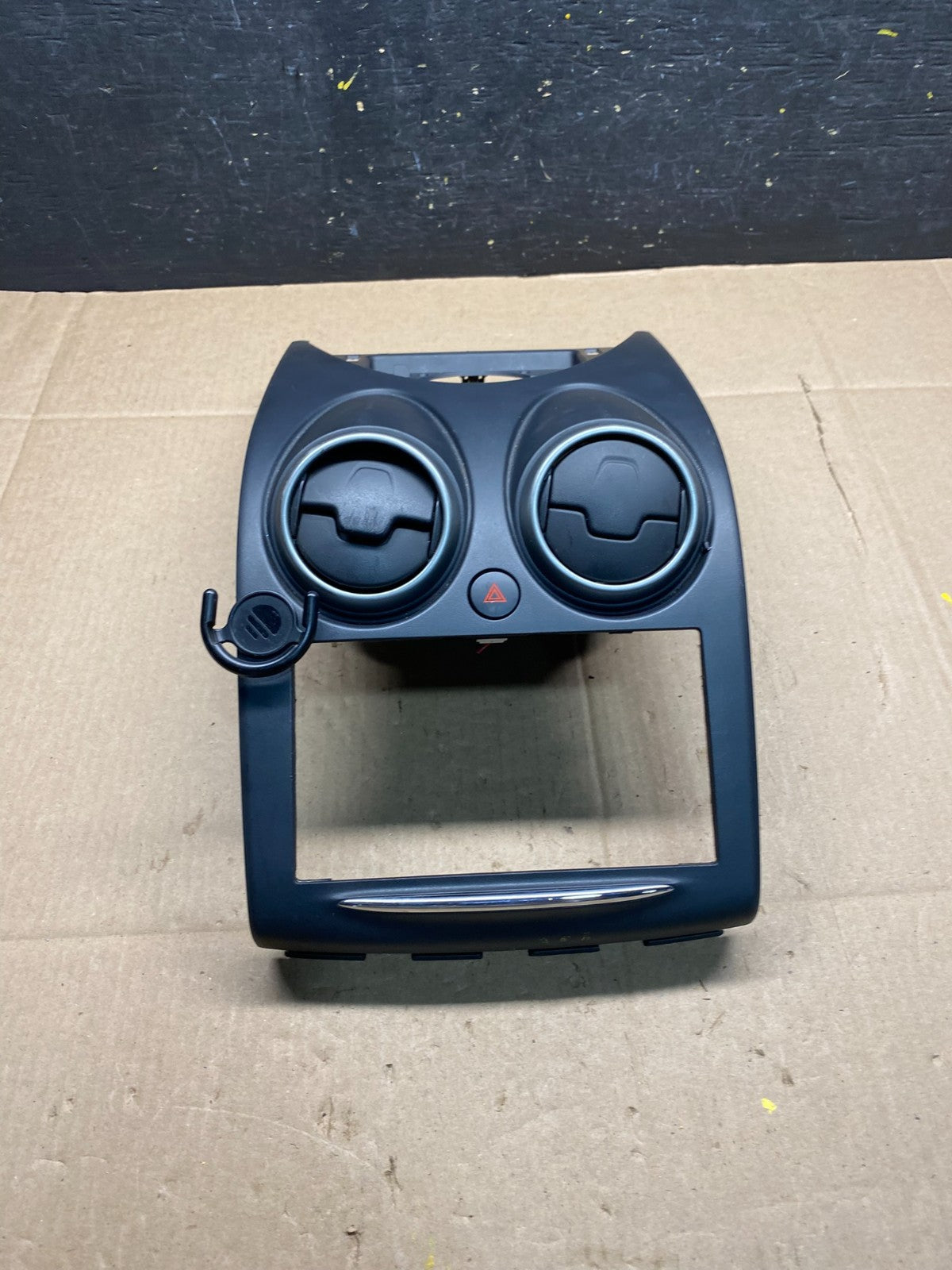 OEM 2011 2012 2013 Nissan Rogue Dash Upper Center Radio Bezel Trim R3030 DG0