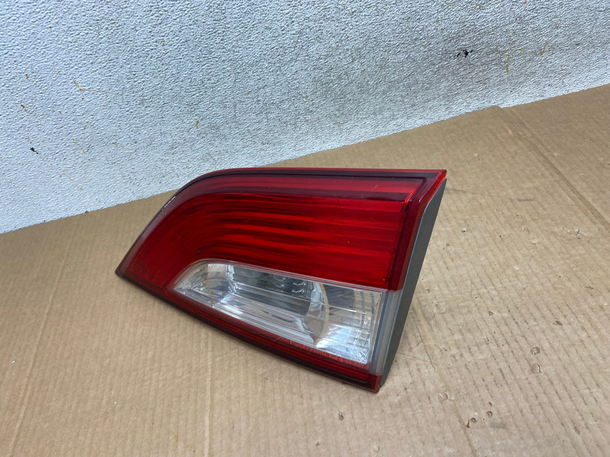 2011 - 2017 Nissan Quest Right Passenger Rh Side Inner Tail Light AI5770 LK1