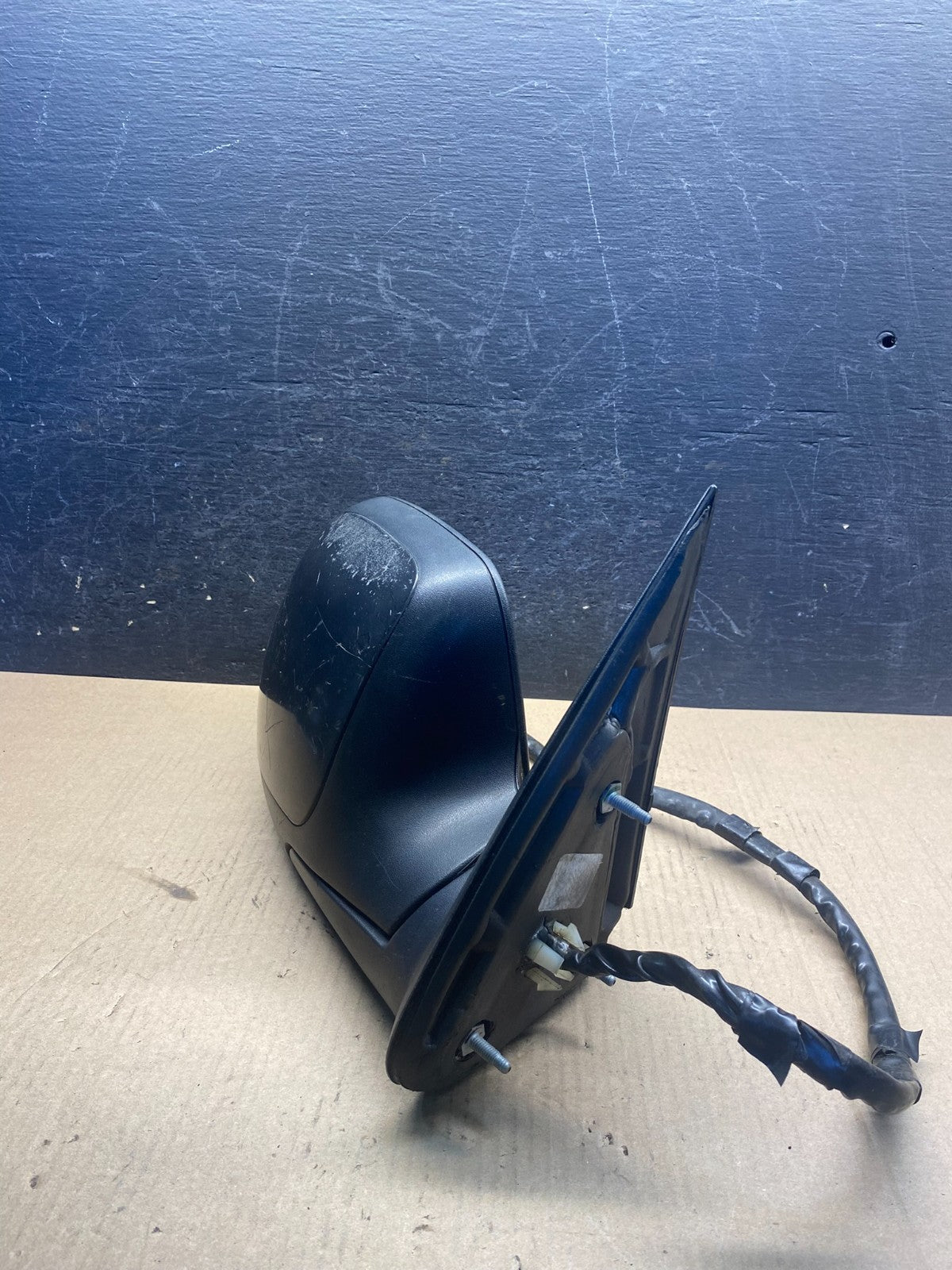 2003-2006 Chevrolet Tahoe Suburban Right Passenger Turn Door Mirror AH3450 DG2
