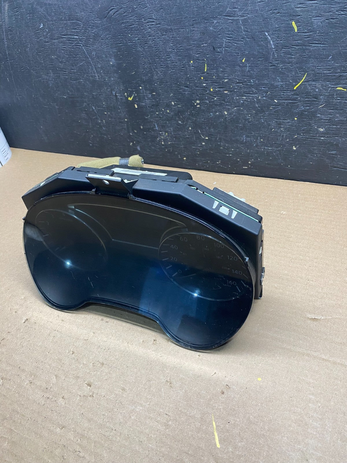 2014 Nissan Pathfinder Speedometer Cluster Gauge OEM  s2673 DG2