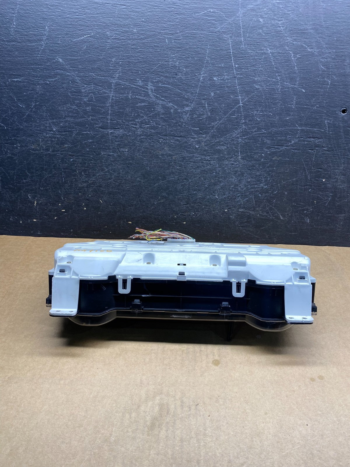 2004 2005 Toyota Sienna Speedometer Cluster Gauge AH7158 DG6