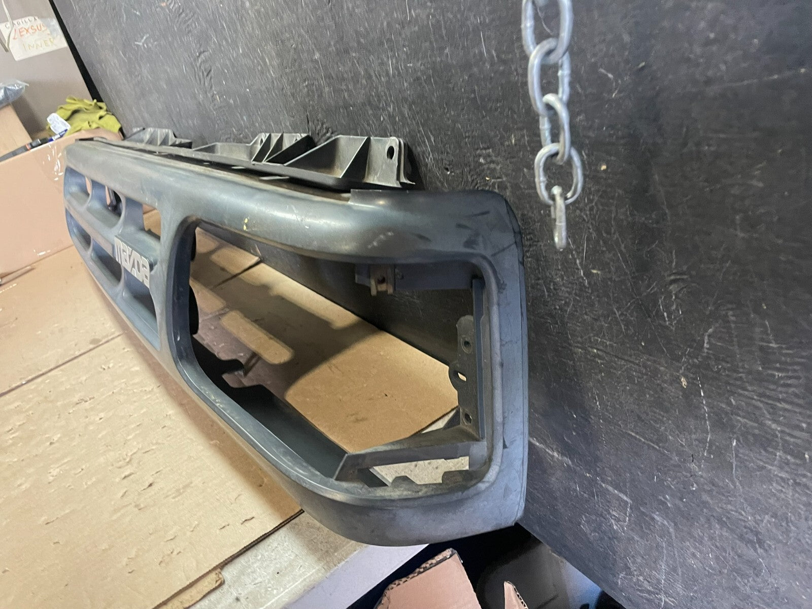 1991 to 1994 Mazda Navajo Front Grille Grill with mazda logo M81941