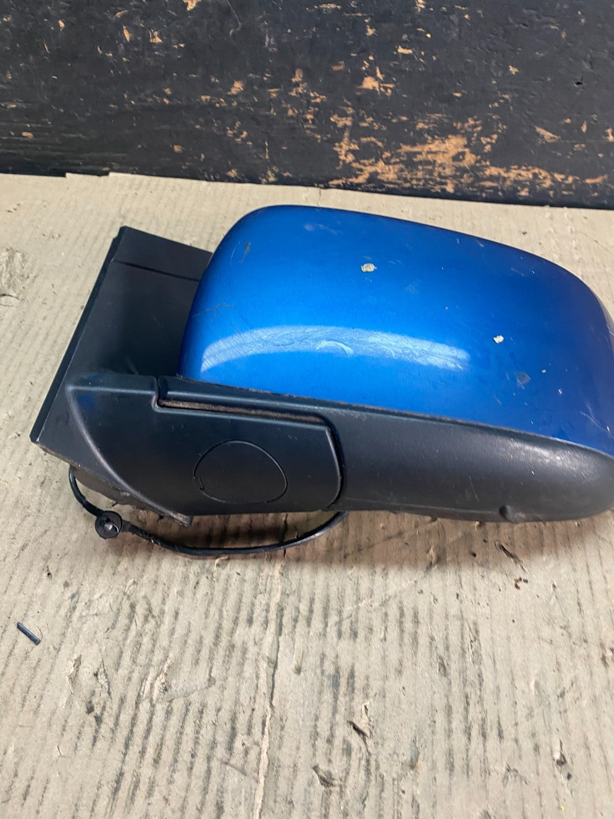 2009 to 2014 Volkswagen Routan Left Driver LH View Door Mirror V3943 DG3