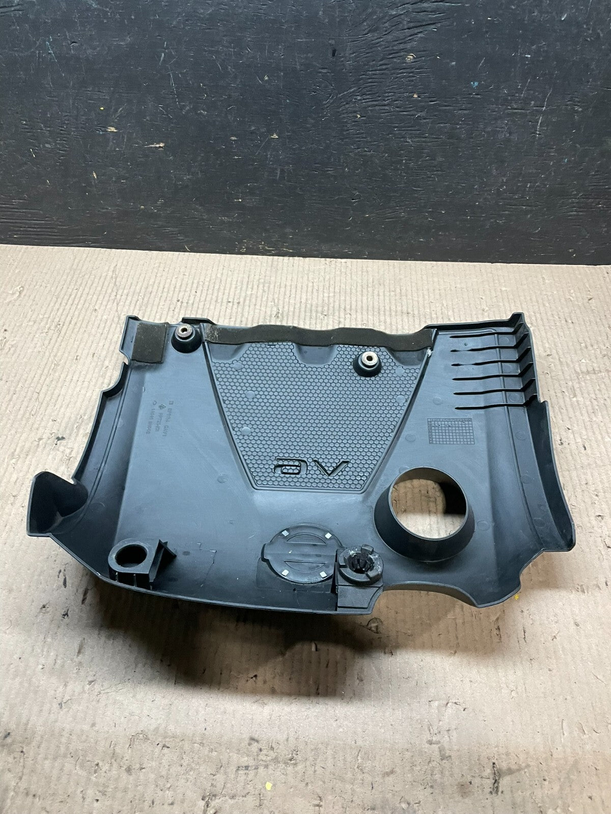 2009 to 2014 Nissan Maxima 3.5L Engine Motor Cover j3608 OEM DG4