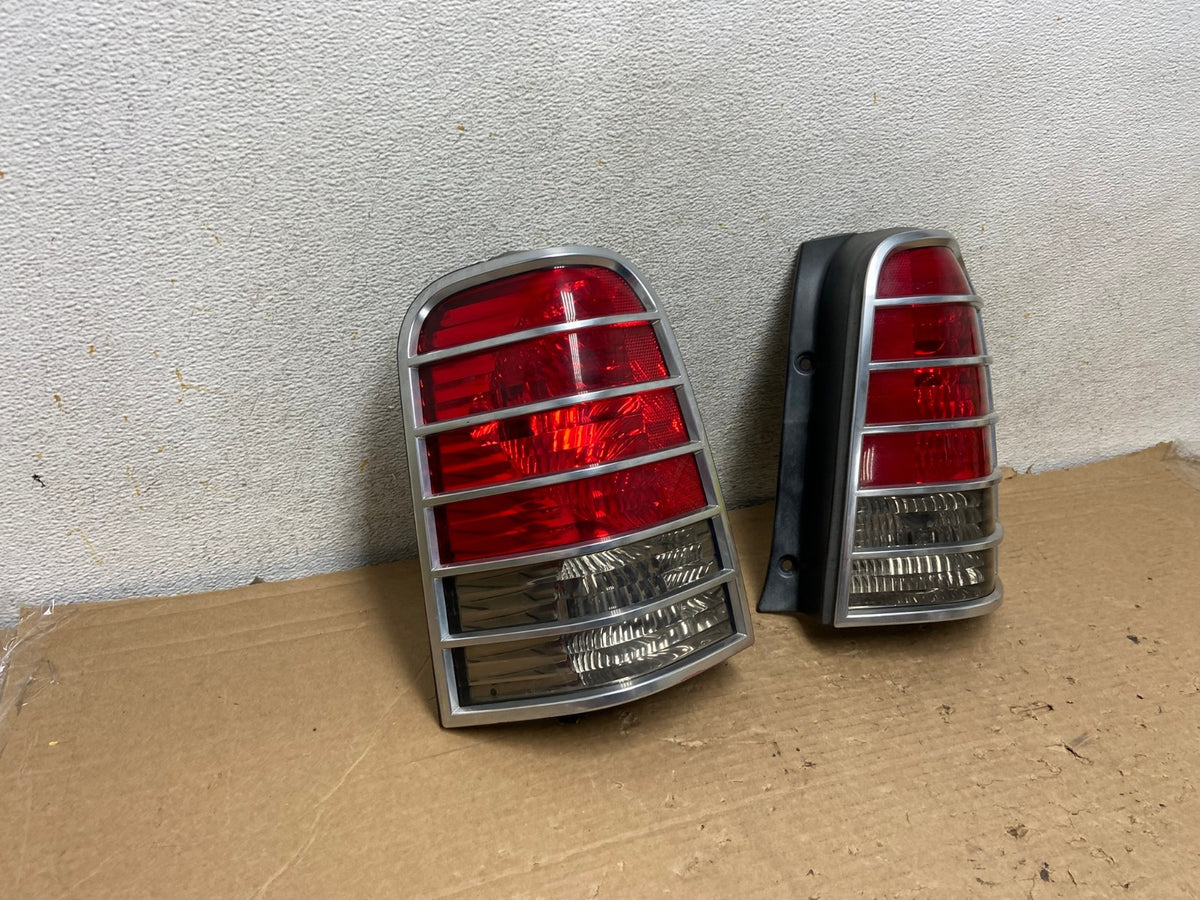 2005 2006 2007 Mercury Mariner Left + Right Set Side Tail Lights AH8961 LK1