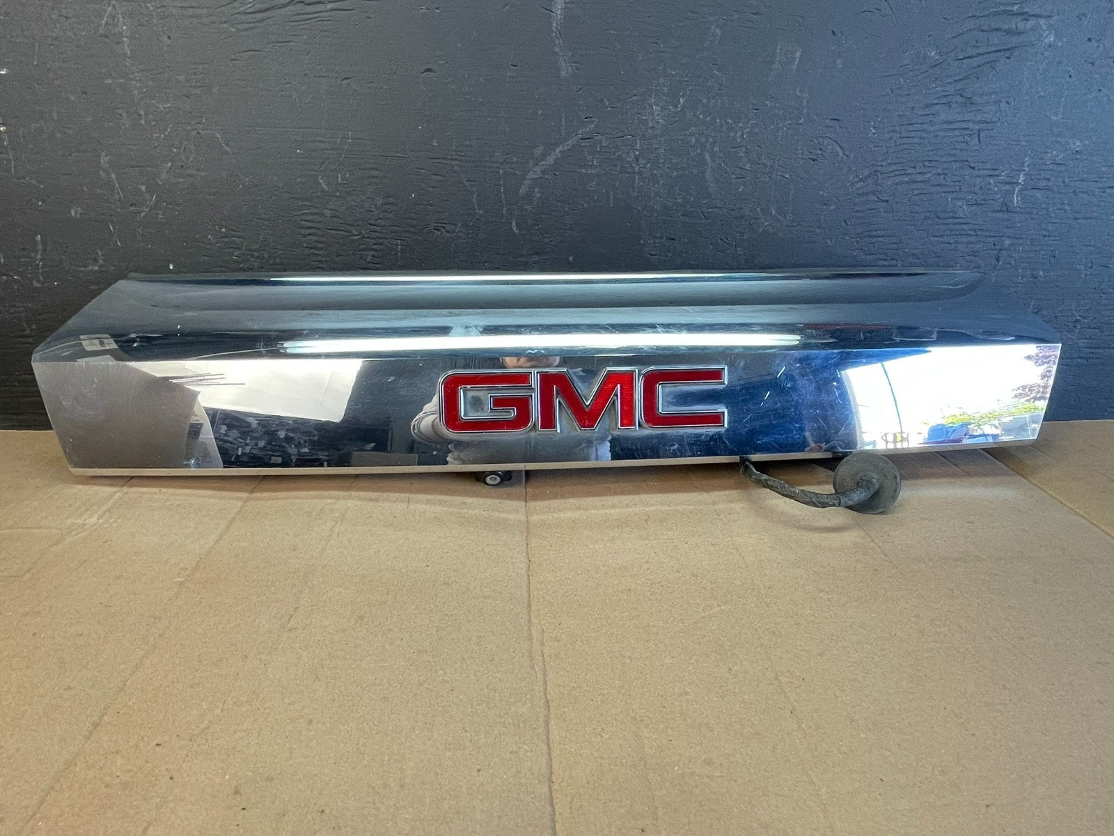 2010-2015 Gmc Terrain Lift Gate Handle Trim Back Up Camera 20881057 ac2068 DG0