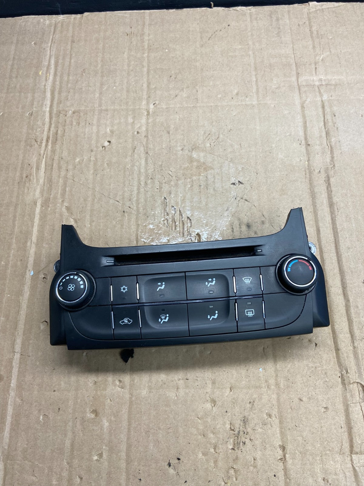 2013 to 2015 Chevrolet Malibu AC Heat Temperature Climate Control AD7197 DG0