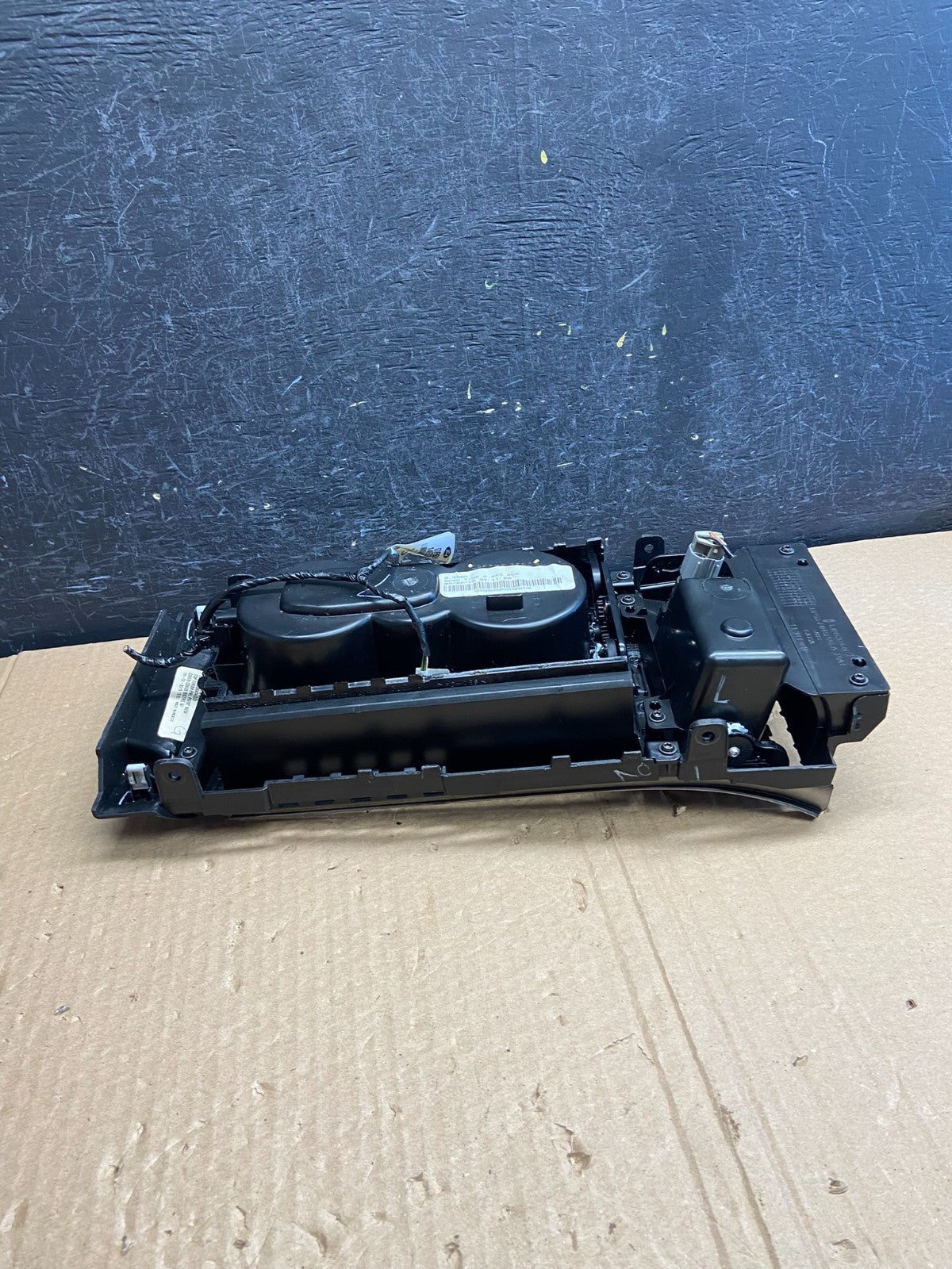2013 2014 2015 2016 Lincoln MKZ Front Center Console Cup Holder AF6195 DG4