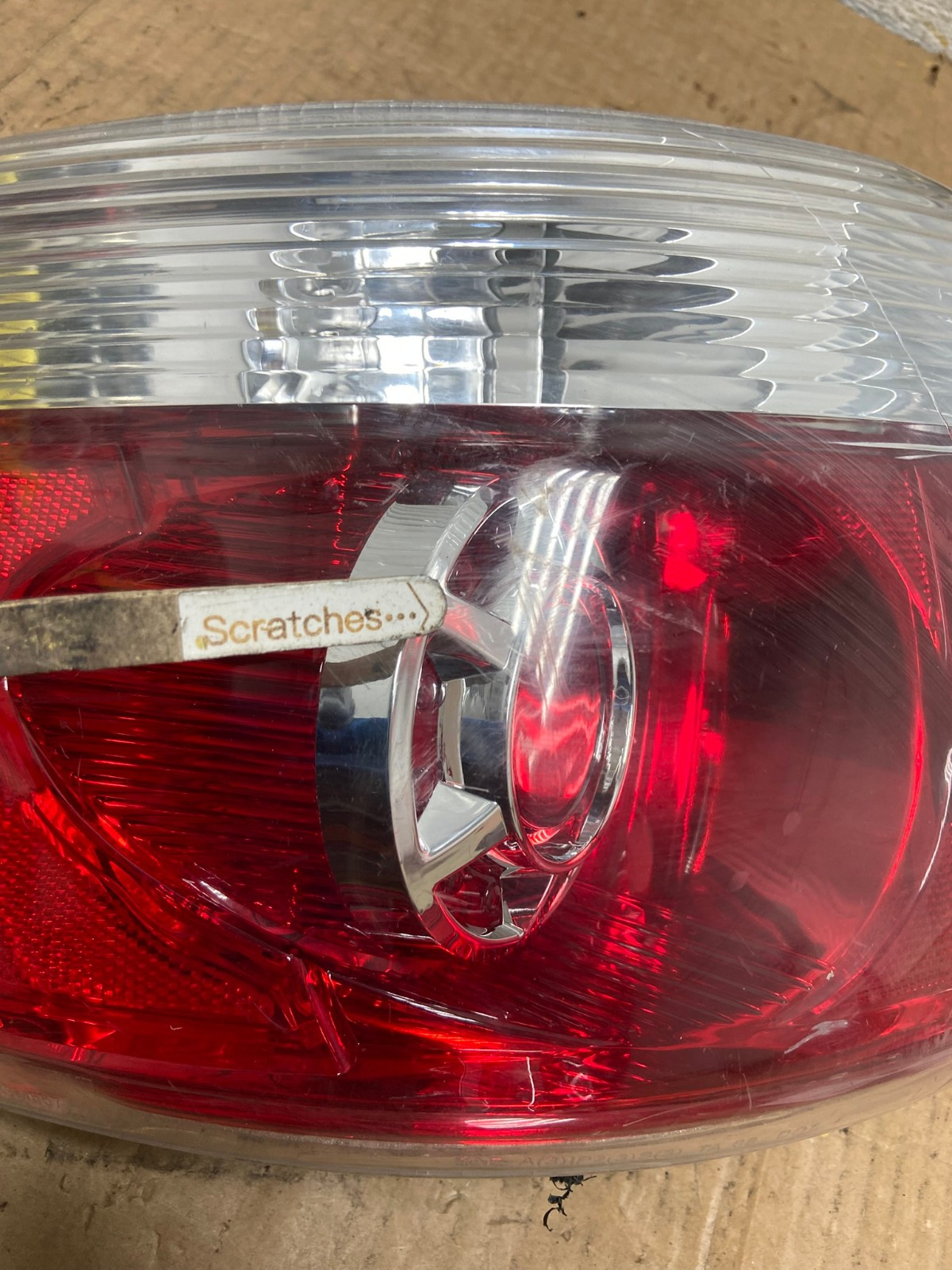 2007 to 2012 GMC Acadia Tail Light Left Side Driver Lh AI8022 LK3