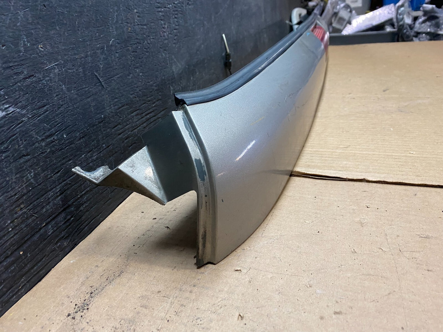 1999 to 2002 Chevrolet Express 3rd Third Brake Light Trim Spoiler G3188 DG12