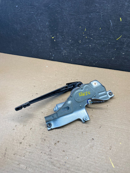 2010 to 2013 Subaru Forester Rear Windshield Washer Wiper Motor S2793 DG3