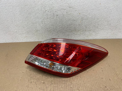 2011 - 2014 Nissan Murano Right Passenger Side RH Tail Light AE9772 LK0