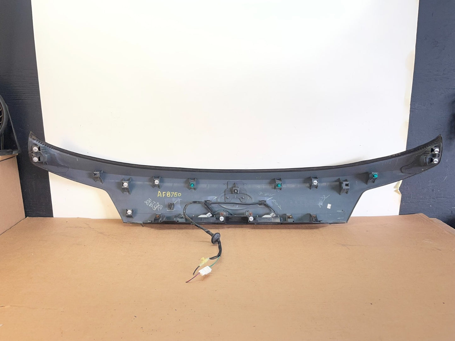 2012-2014 Subaru Outback Rear Liftgate Trunk Panel Trim Molding AF8750 DG6