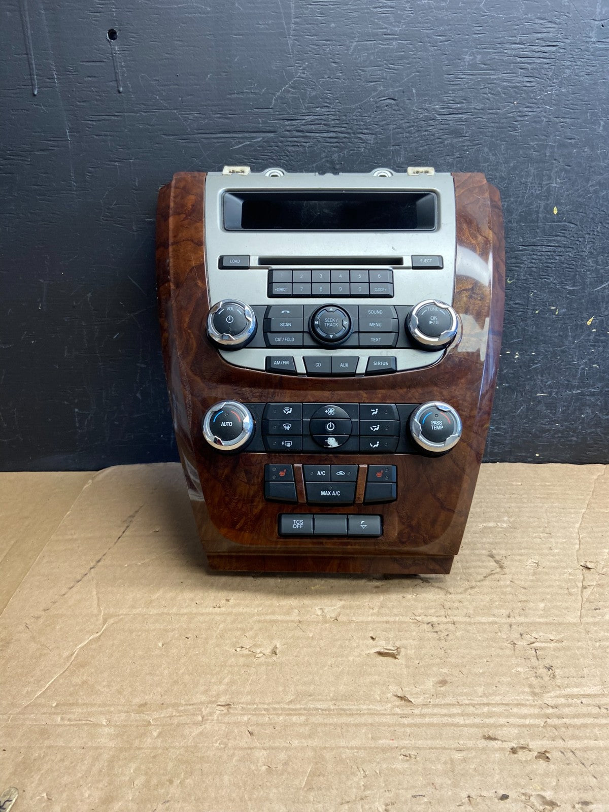 2010 to 2012 Ford Fusion Radio Climate Control A/C Control af2182 DG0
