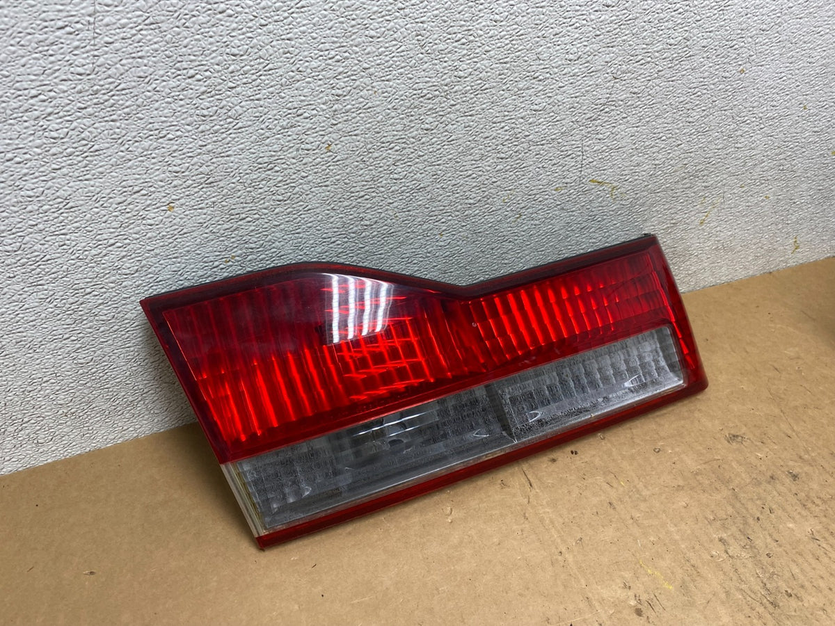 2001 to 2002 Honda Accord Left Driver LH Side Inner Tail Light Q7400 DW2