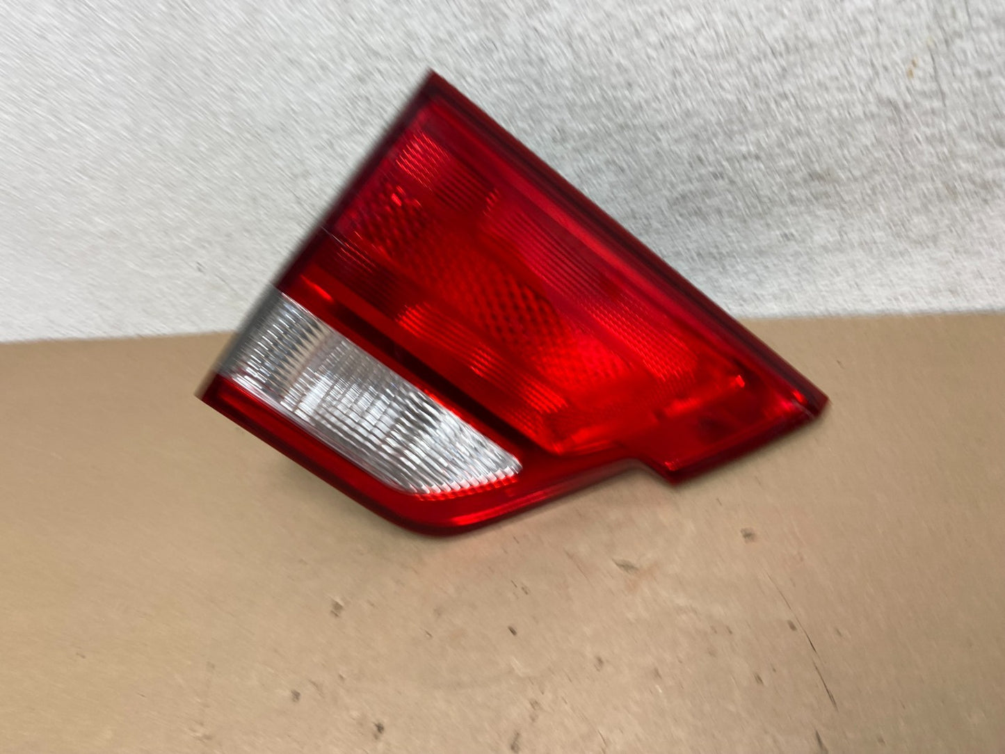 2011-2013 Jeep Grand Cherokee Left Driver Side Lh Inner Tail Light AG34191