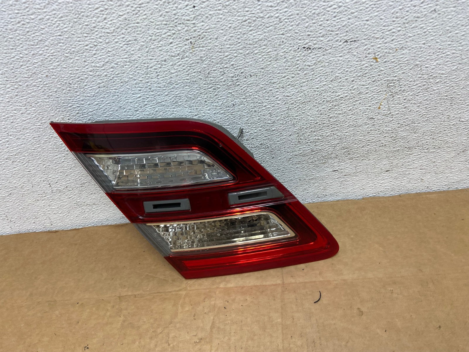 2013 to 2018 Ford Taurus Left Driver Lh Side Tail Light Inner AD4493 LK1
