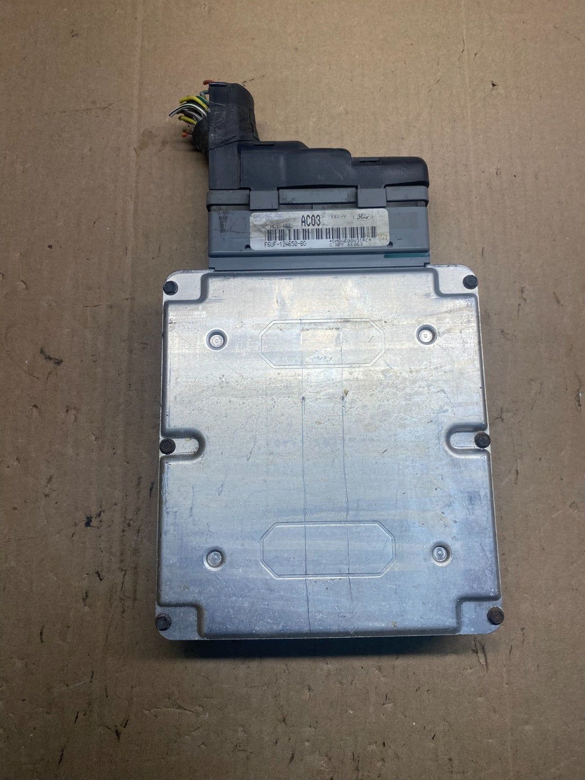 1996 Ford E150 E250 4.9L Engine Control Module ECU F6UF-12A650-BD AE7765 DW1