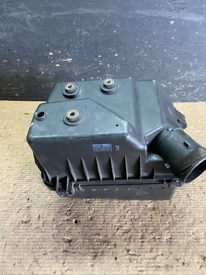 2007 to 2011 Toyota Camry Air Cleaner Intake Filter Box OEM S3625 DG7