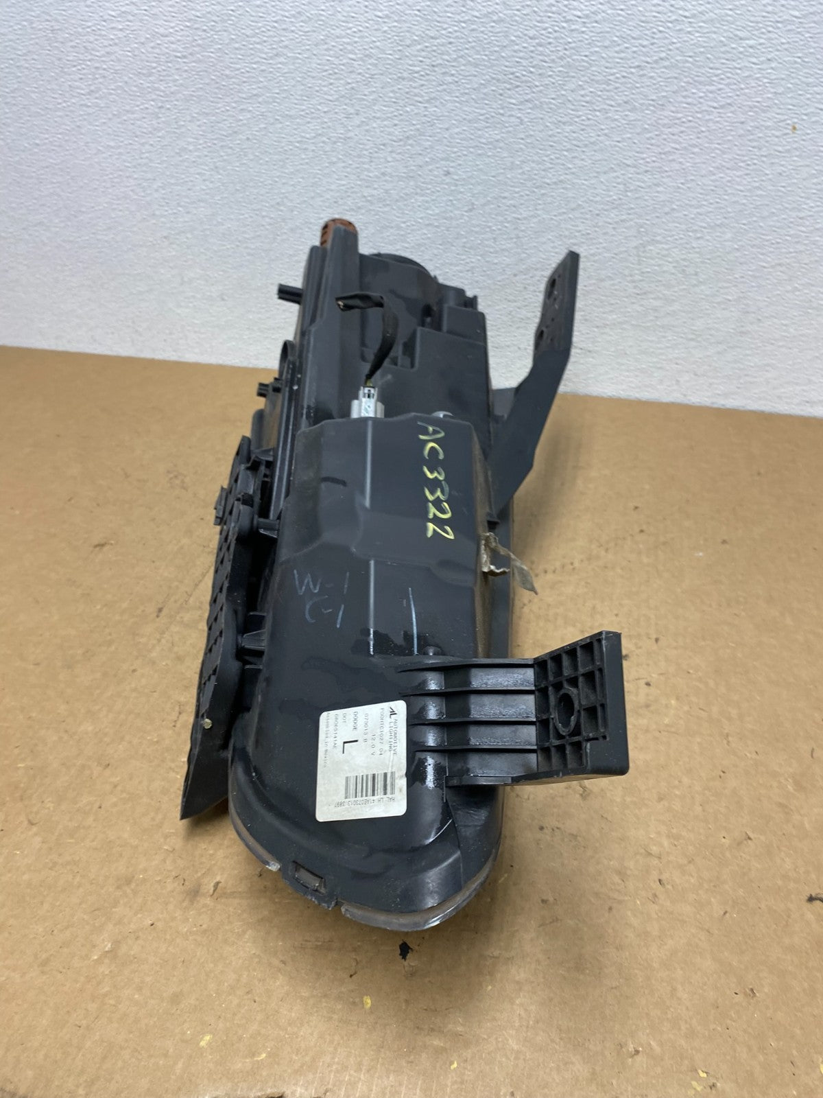 2013 to 2016 Dodge Dart Left Driver LH Halogen Black Headlight Oem AC3322 DW7