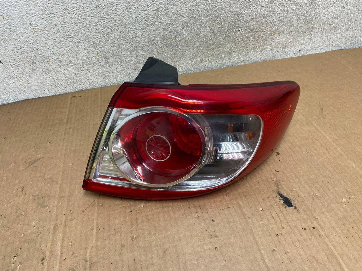 2010 to 2012 Hyundai Santa Fe Right Passenger RH Tail Light DEPO AI8467 LK0