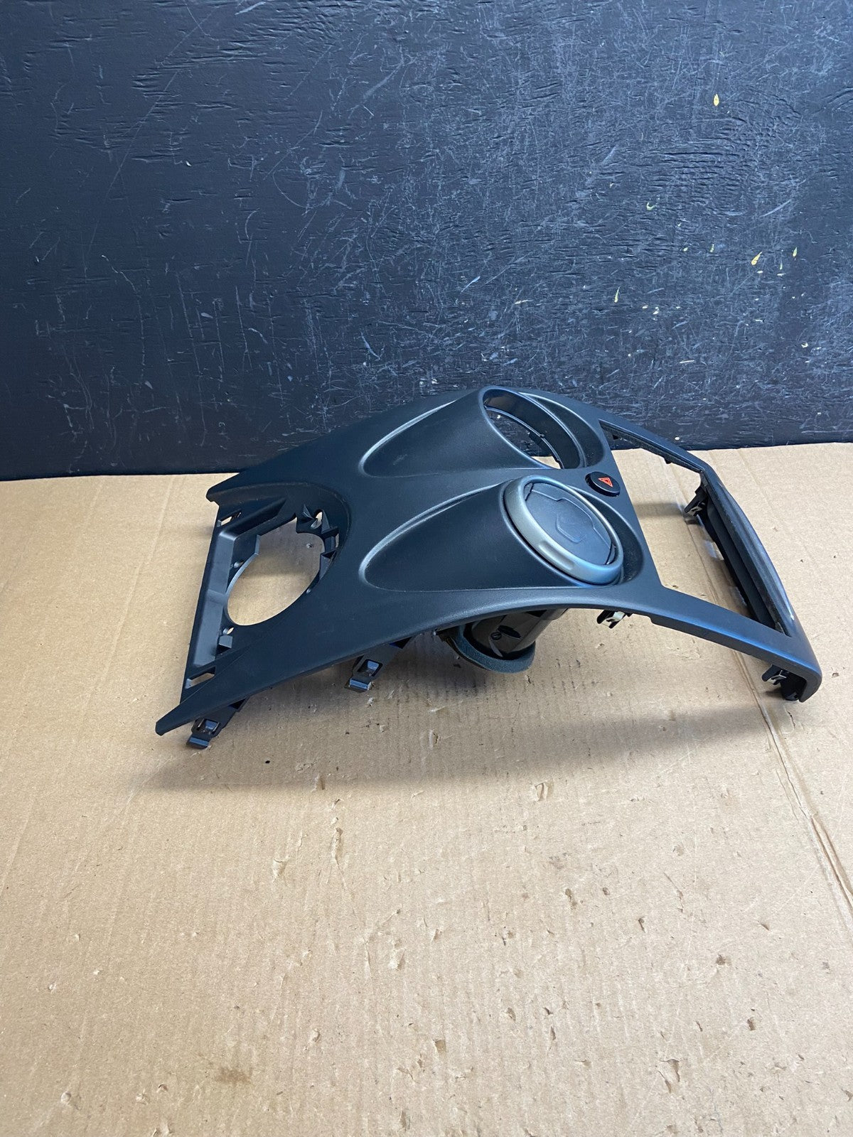 2011 2012 2013 Nissan Rogue Dash Upper Center Radio Bezel Trim AE4243 DG2