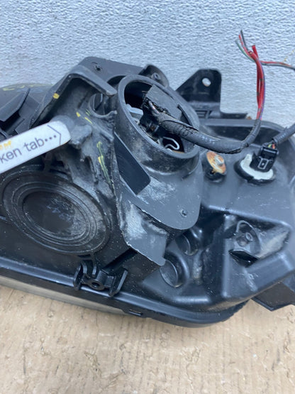 2003 to 2006 Honda Element Right Passenger Rh Side Headlight AD8803 DW4