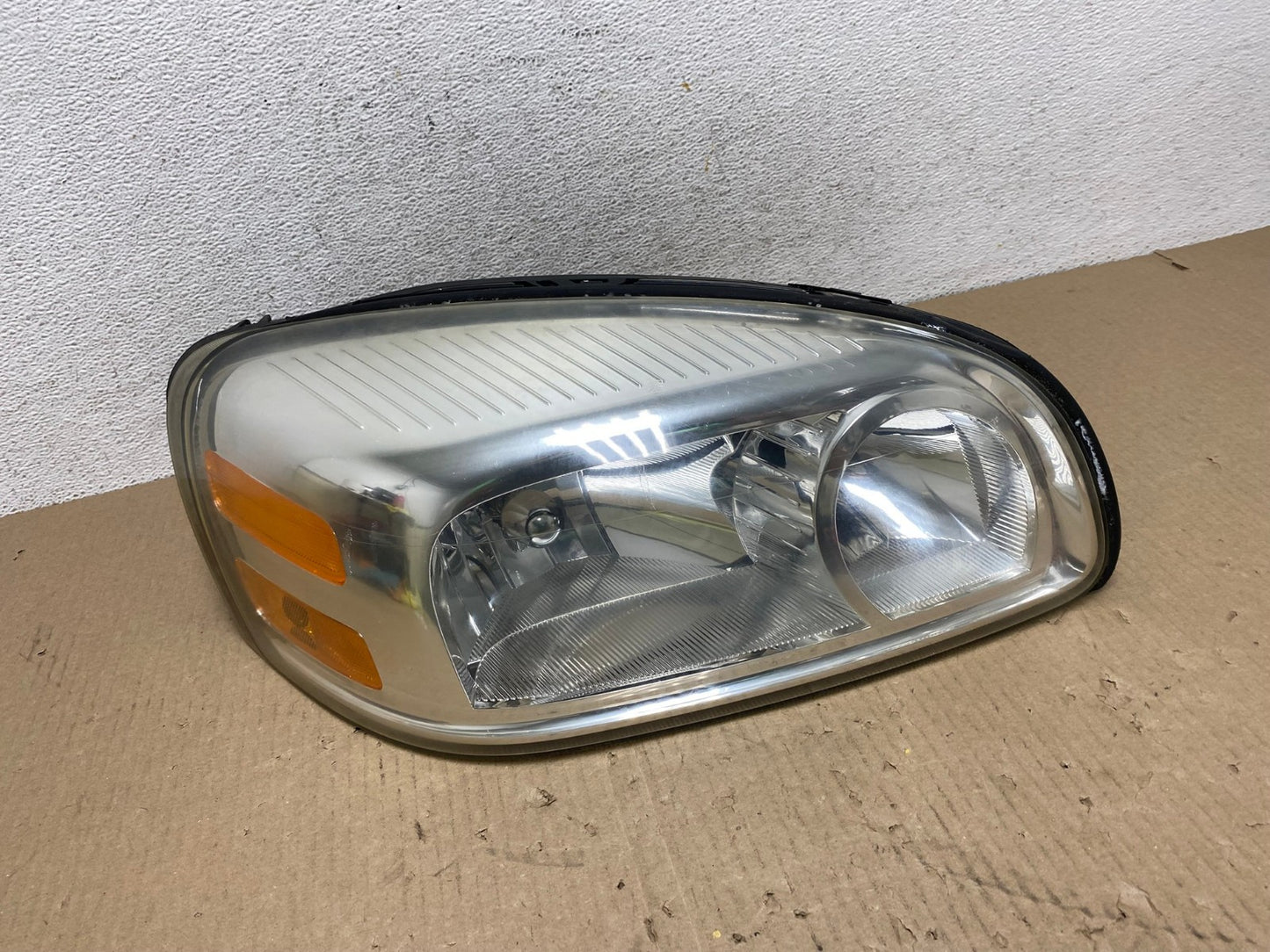 2005 - 2009 Pontiac Montana / Uplander Right Passenger Headlight AE9626 LK0