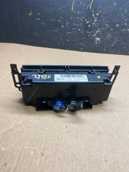 2012 to  2013 Chevrolet Avalanche 1500 Tahoe Climate Control A/C  Panel X6562 DG3