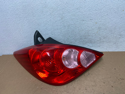 2007 - 2012 Nissan Versa Hatchback Left Driver Side Lh Tail Light AD8025 LK0
