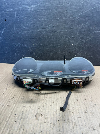2002-2003 Nissan Pathfinder Xterra Cluster Speedometer Instrument OEM S2350 DG5