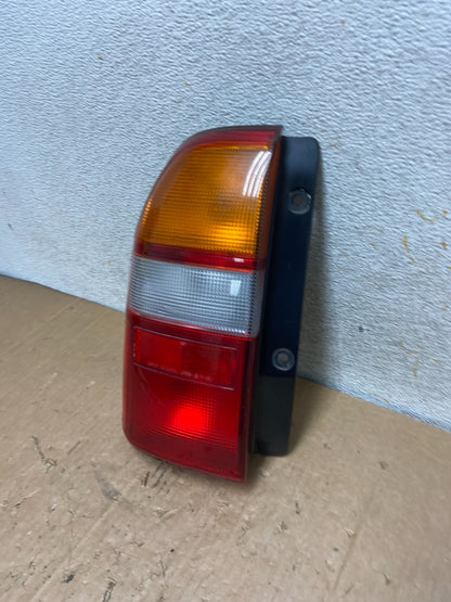 1999 to 2003 Suzuki XL-7 Vitara Left Driver LH Side Tail Light AI9047 LK1