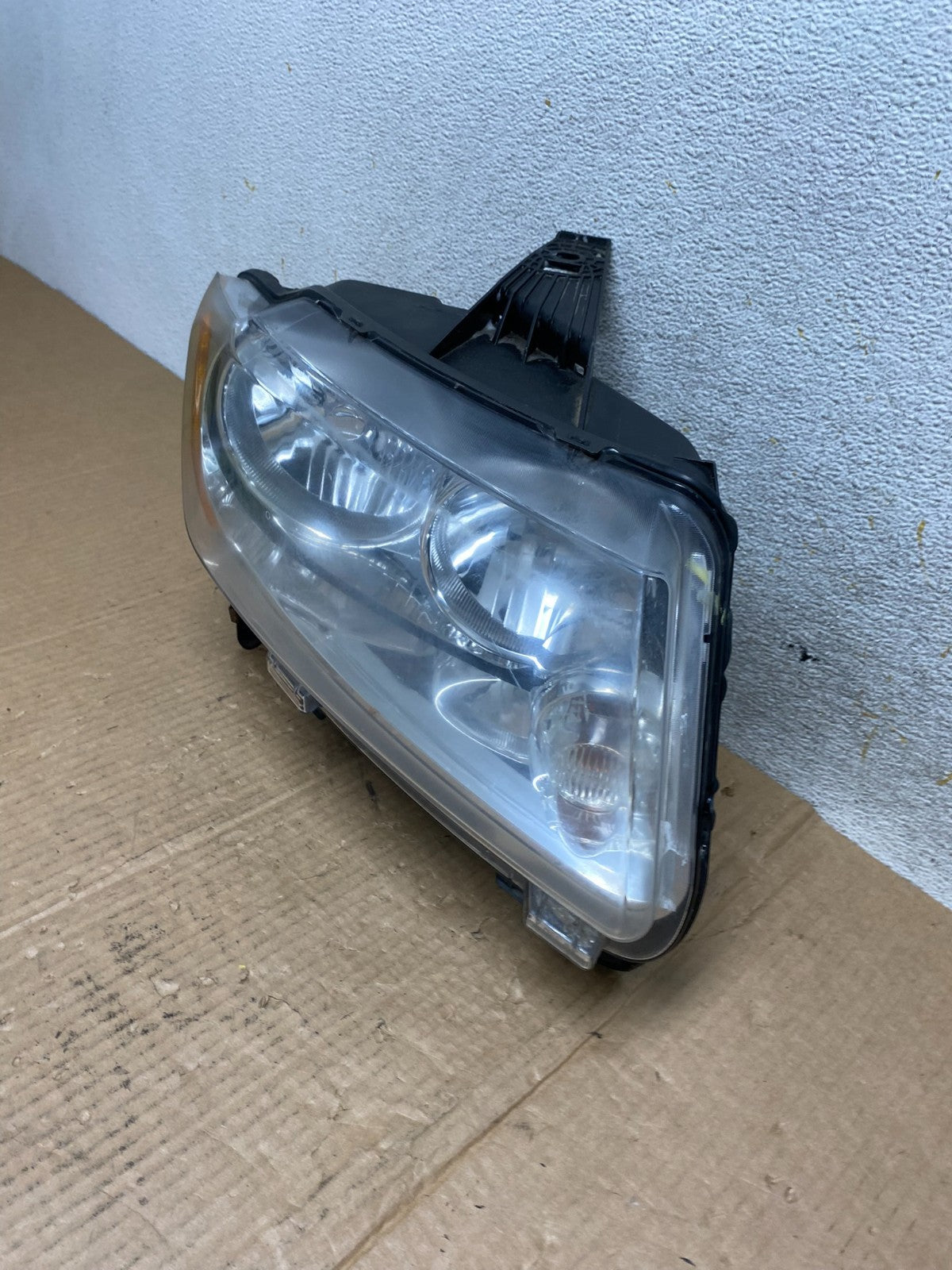 2011-2013 Jeep Grand Cherokee Right Passenger Halogen Headlight AI6581 DW1