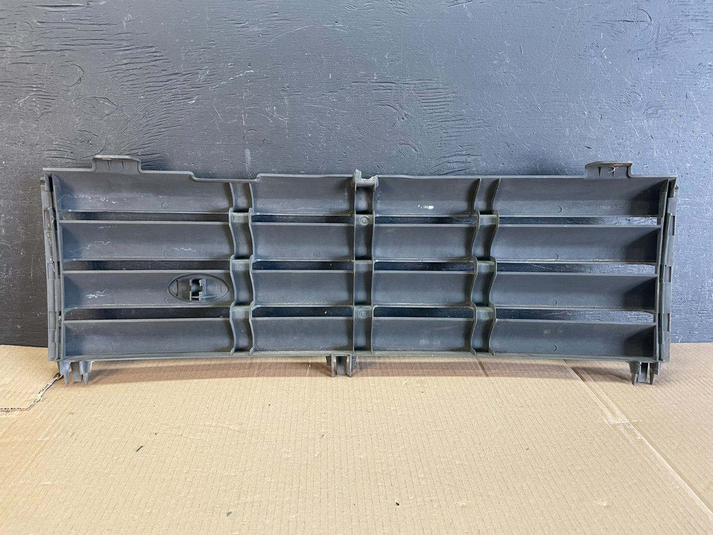 2003 to 2005 Land Rover Range Rover Front Grille Grill AE35185