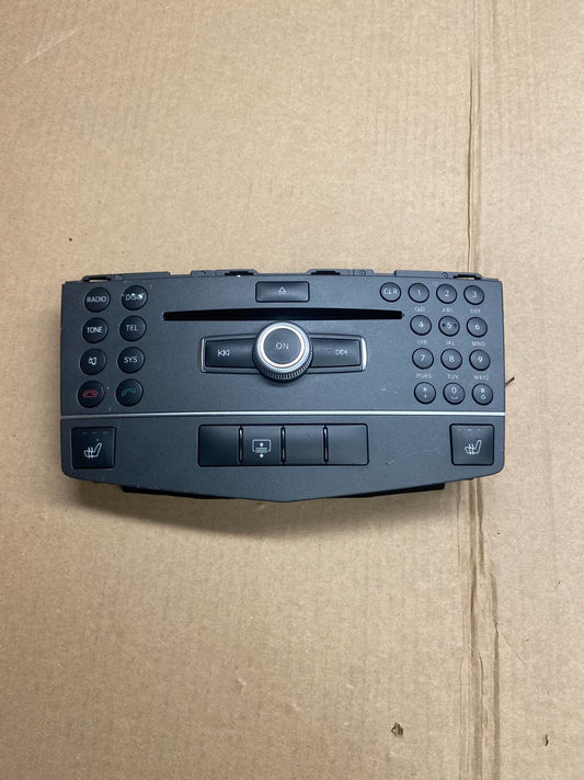 2008-2011 Mercedes W204 C300 C350 Navi Command Radio DVD CD Audio AE4212 DG0