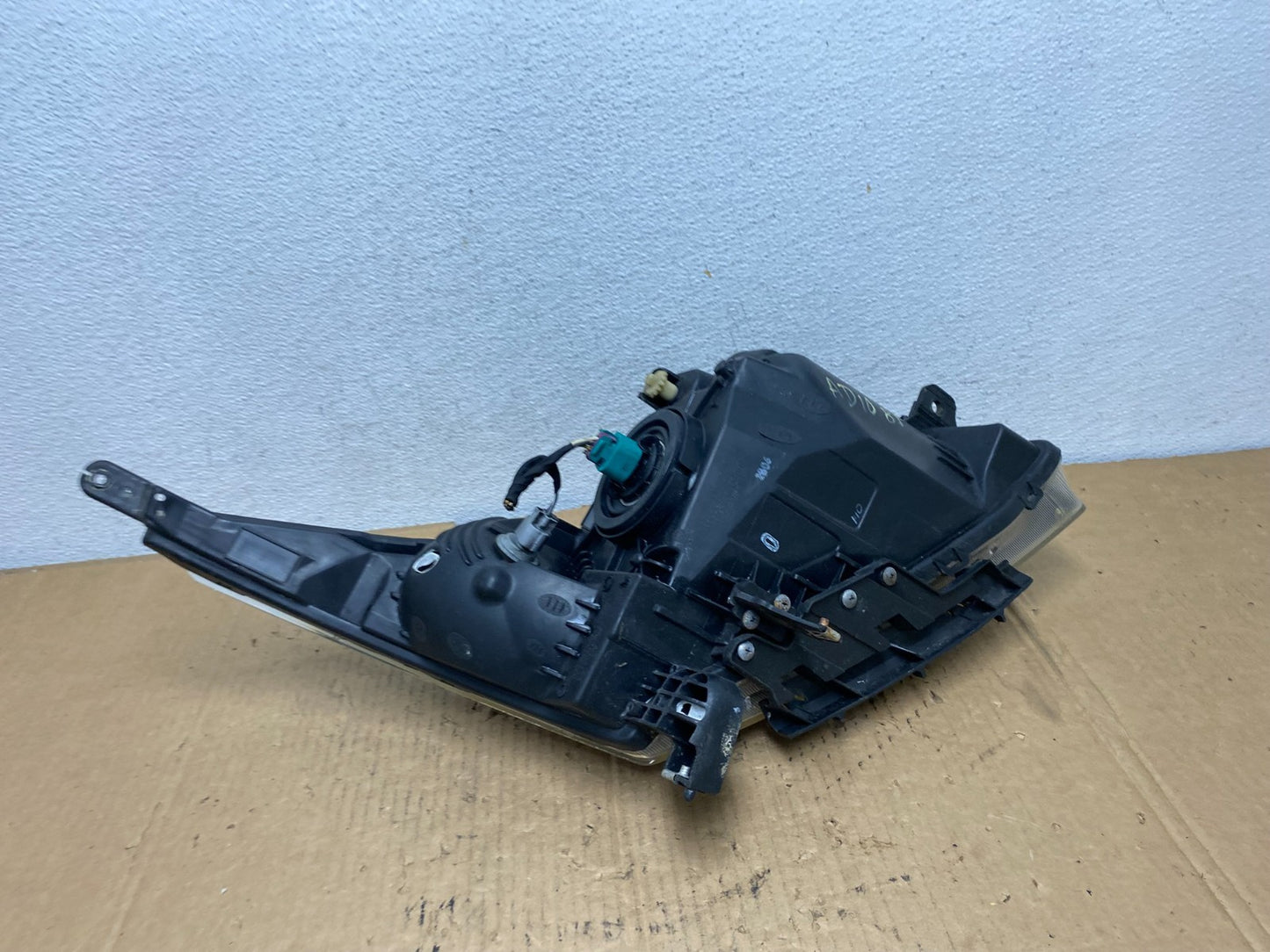 2011 to 2015 Chevrolet Cruze Halogen Left Driver LH Side Headlight AD1081 DW6