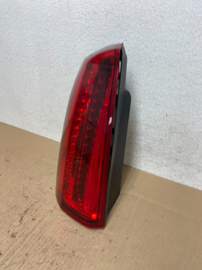 2008 - 2011 Cadillac STS Left Driver LH Side Tail Light AE6552 DW1