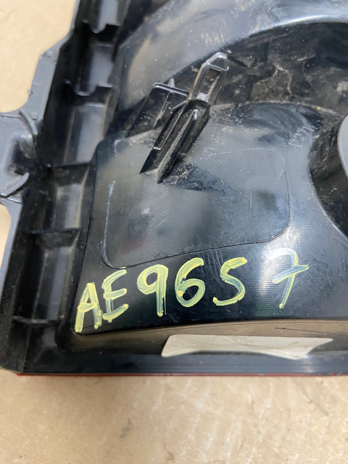 2008 to 2016 Jeep Patriot Left Lh Driver Side Tail Light AE9657 LK7