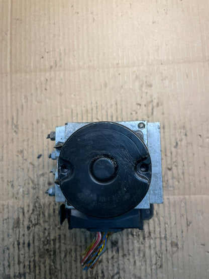2007 to 2009 BMW X5 E70 ABS Anti-Lock Brake Pump Module OEM x8858 DG5